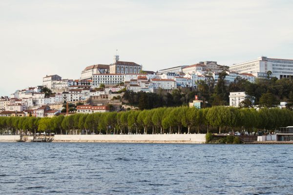 Por esse rio acima